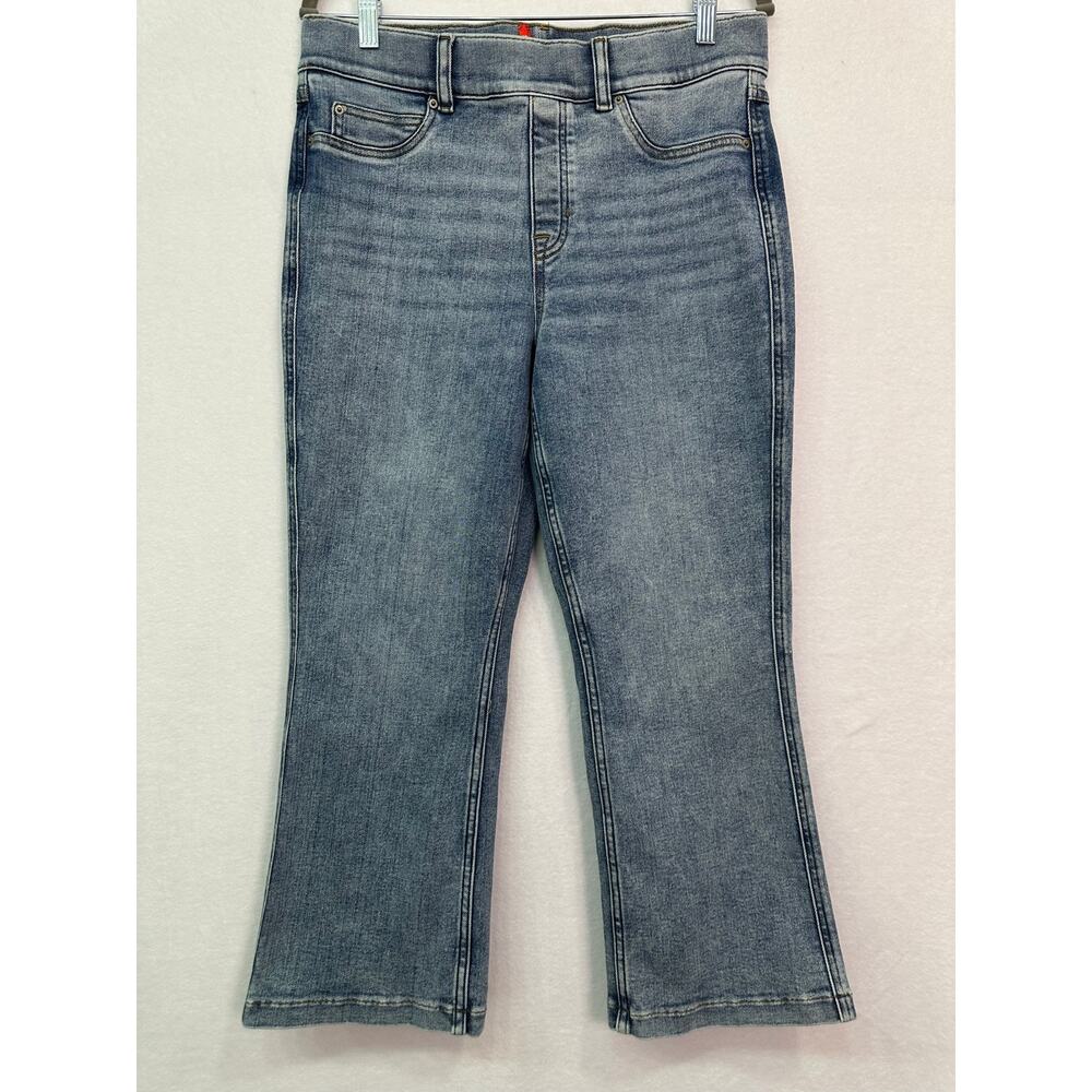 NWOT SPANX Denim Cropped Kick Flare Pull On Jeans Vintage Light Wash Size L - Picture 2 of 12